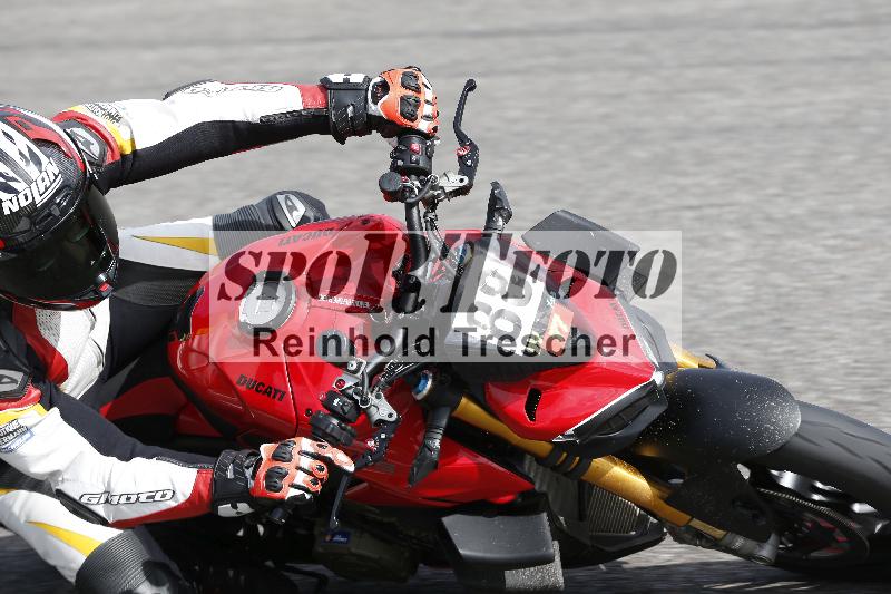 /53 16.09.2025 Track Day Domi Aegerter ADR/Gruppe rot/88